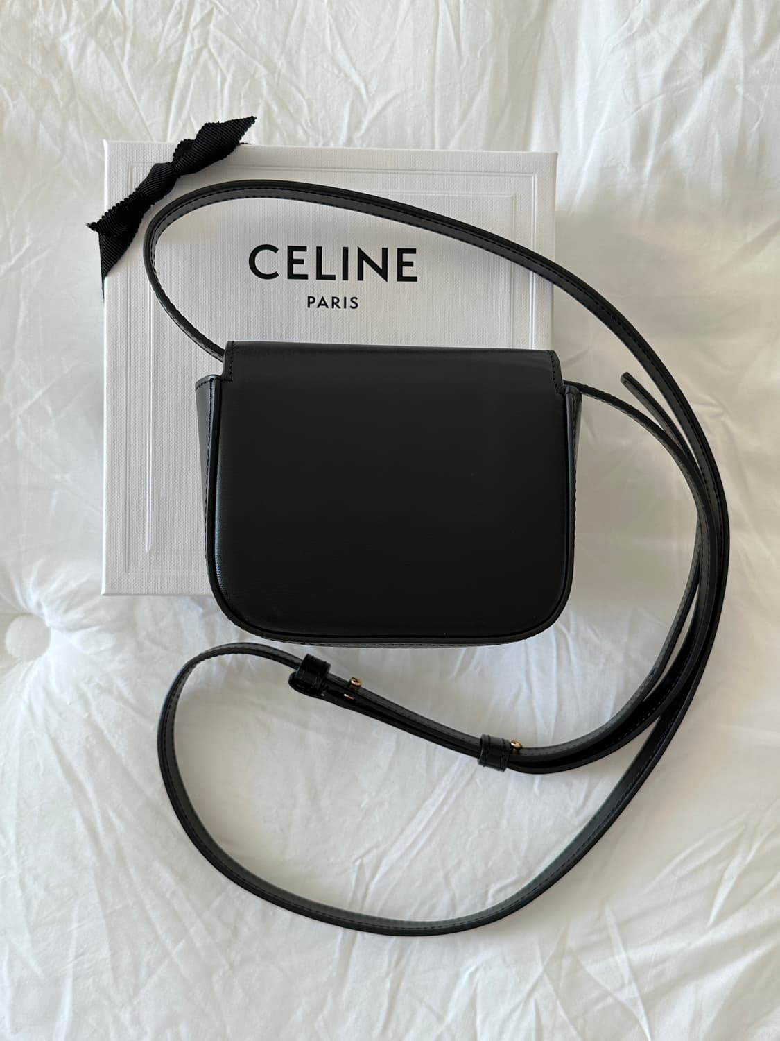 셀린느 미니 클로드 샤이니 카프 스킨 블랙 상품이미지3