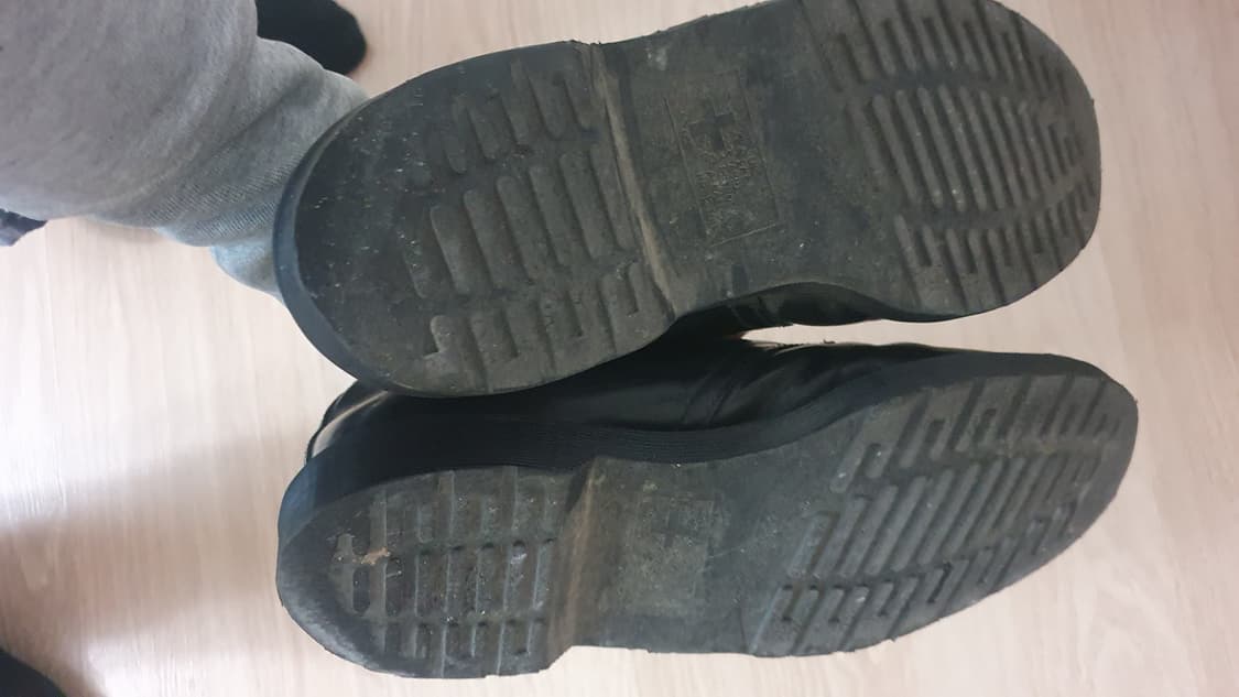 닥터마틴 모노 3홀 블랙 UK8(270) 상품이미지3