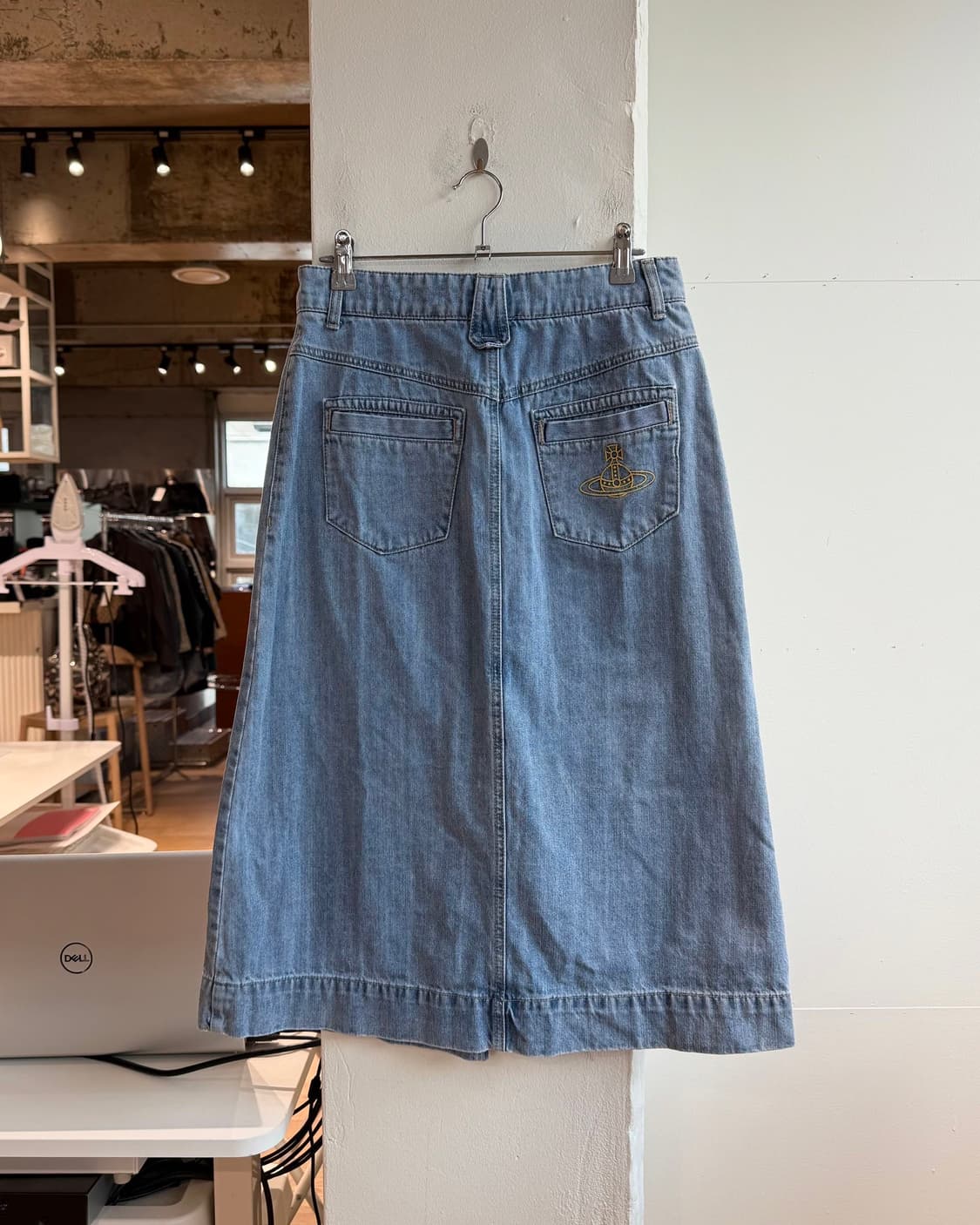 비비안웨스트우드 데님 orb자수 미디스커트  상품이미지5