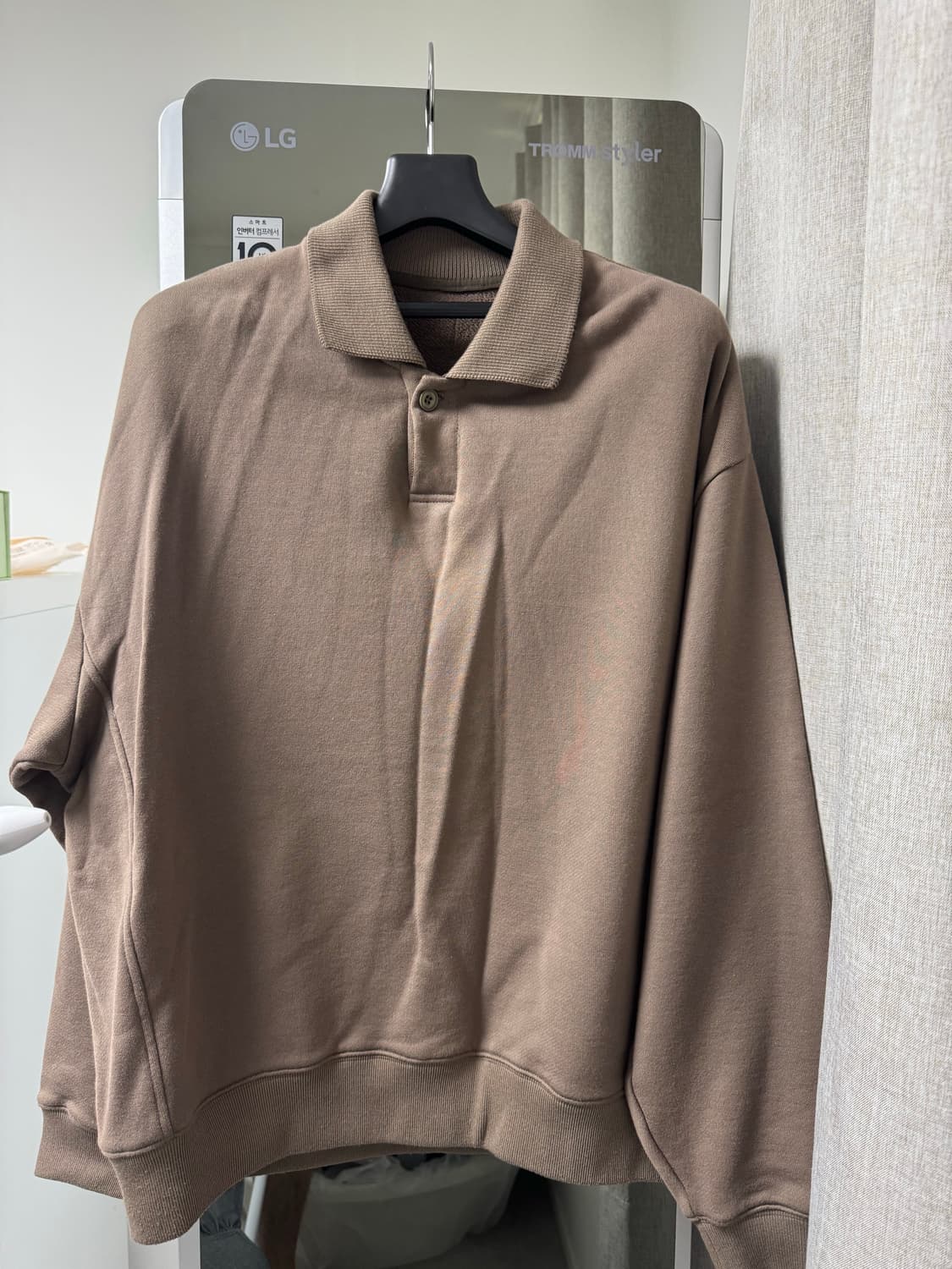 타임옴므 time homme 브라운 초콜릿 카라 맨투맨 드레익스 상품이미지1