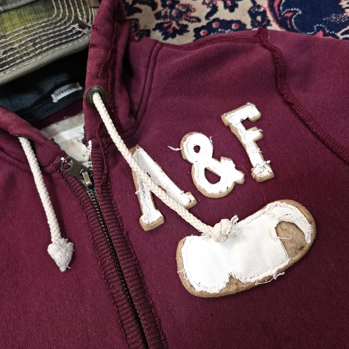 아베크롬비 y2k 스트레치 워시드 버건디 후드집업 M 상품이미지3