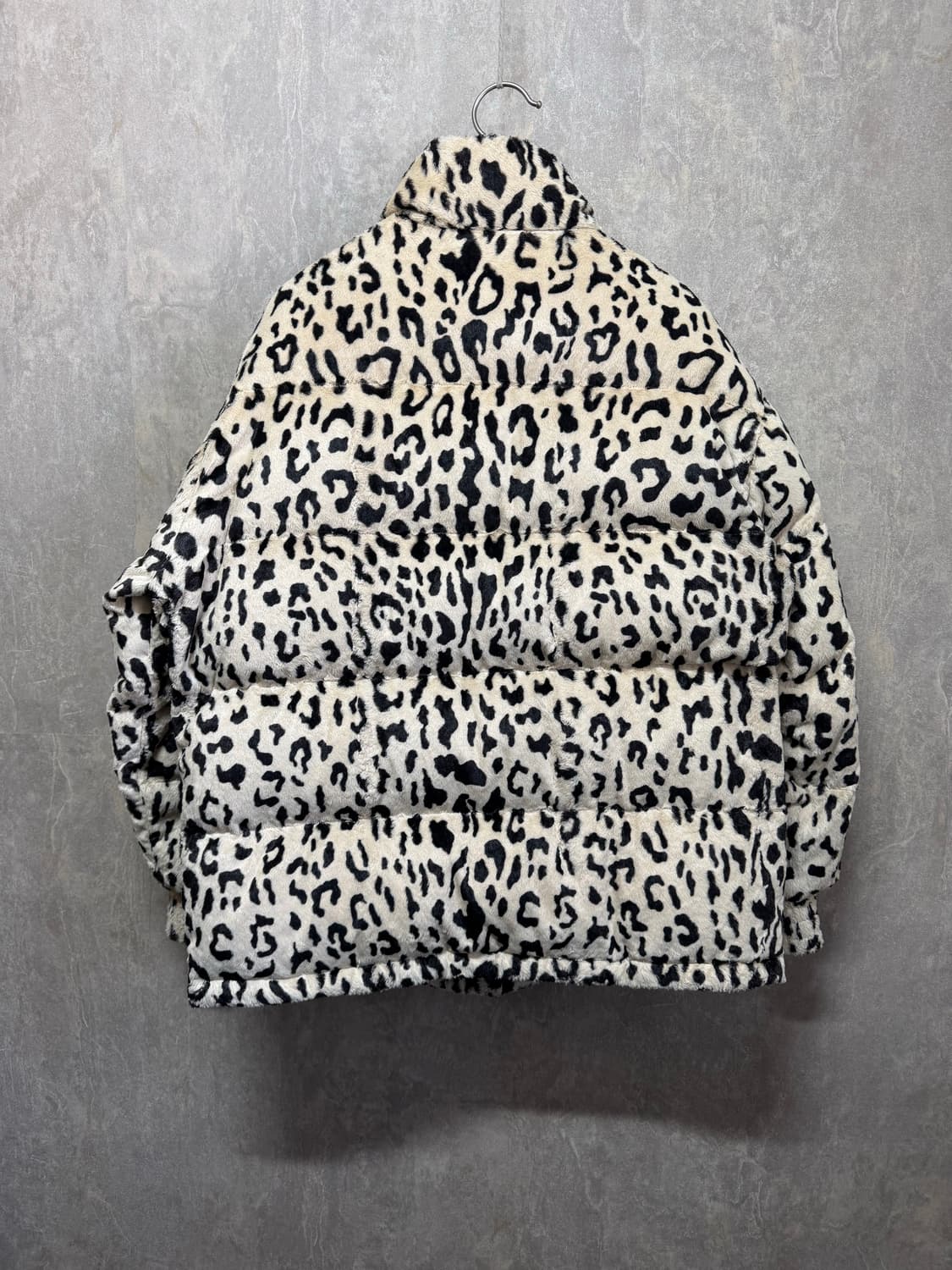 M / Moose Knuckles 무스너클 라니 송치 레오파드 패딩 푸퍼 상품이미지2