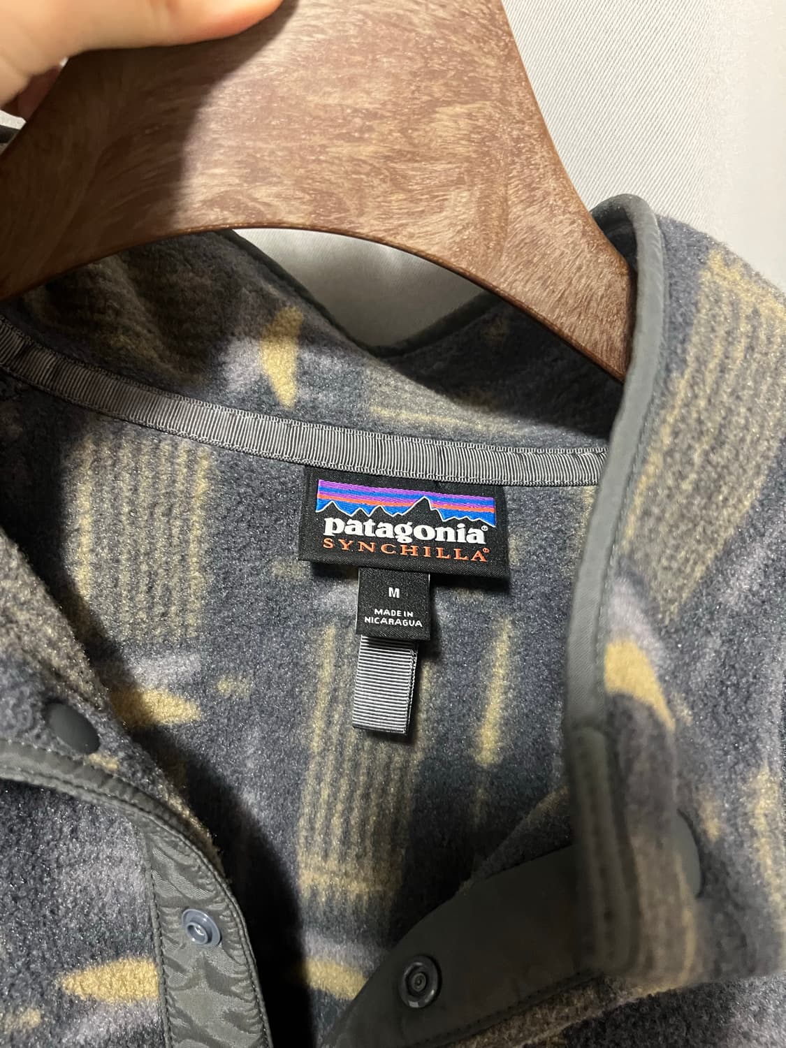 D2 파타고니아 프린티드 신칠라 스냅-T 플리스 M사이즈 상품이미지3
