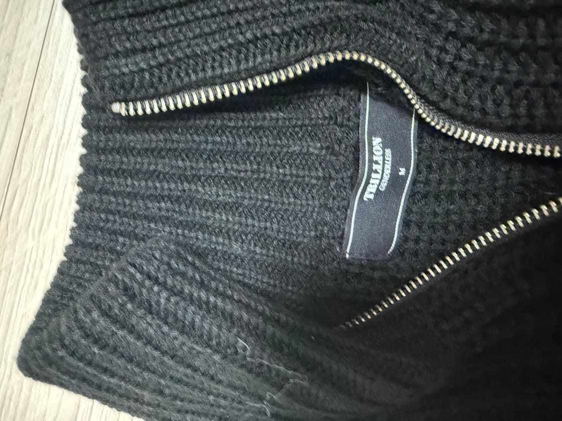 트릴리온 블랙 반집업 니트 M 상품이미지3