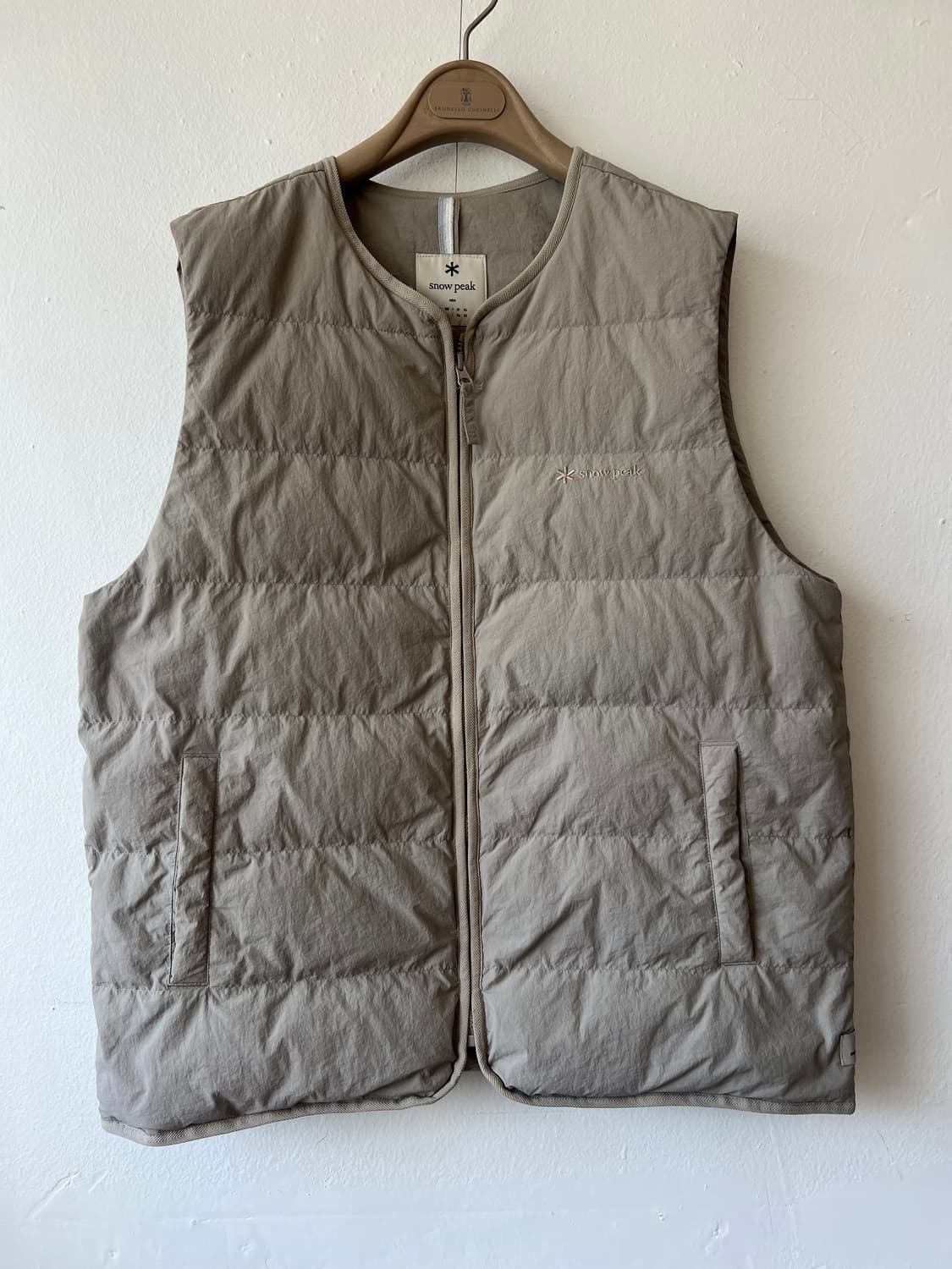 스노우피크 남성 카키베이지 캠핑룩다운조끼 간절기패딩조끼 상품이미지2