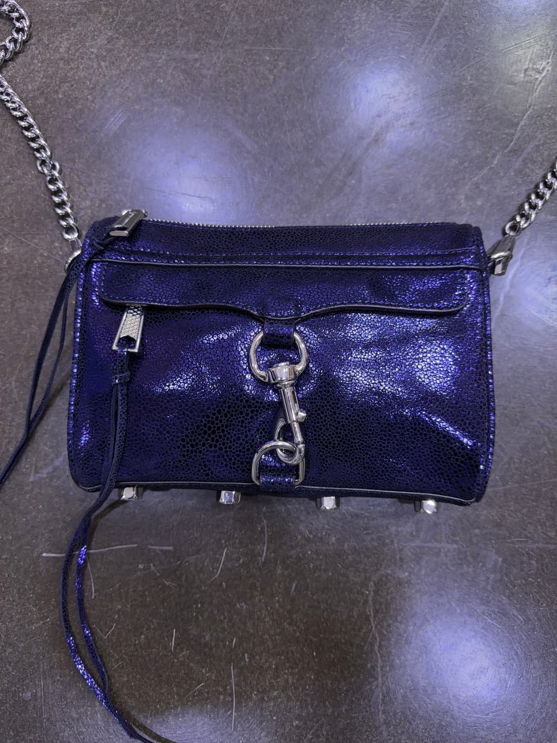 레베카밍코프 체인 크로스백 크로스바디 MAC 미니백 미드나잇 캐비어 상품이미지3