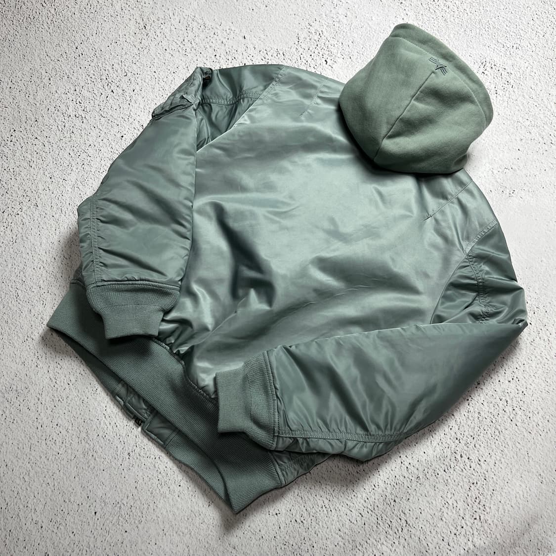 Alpha Industries MA-1 Natus Jacket 상품이미지6