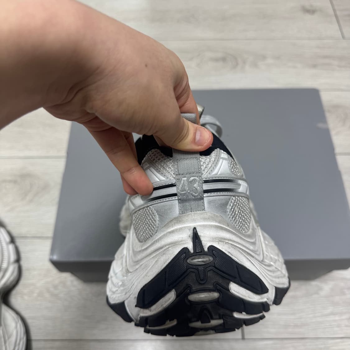 [43]발렌시아가 10XL 화이트 그레이 상품이미지7