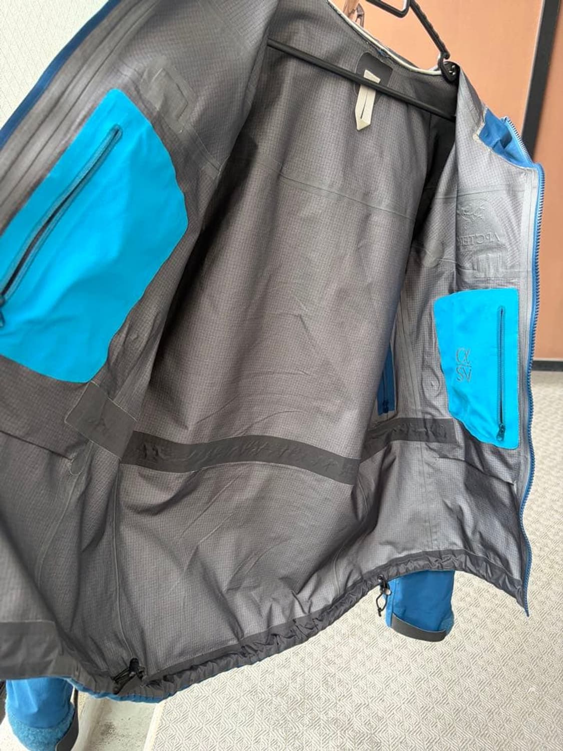 아크테릭스 알파 SV 자켓 상품이미지5