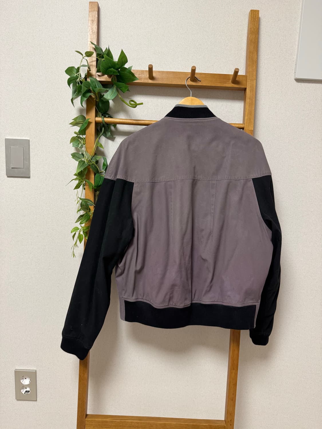 키코 코스타디노브 노발리스 봄버 S 상품이미지2