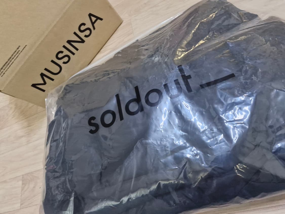 마뗑킴 로고 테이핑 퍼퍼 다운 점퍼 블랙 S 상품이미지6