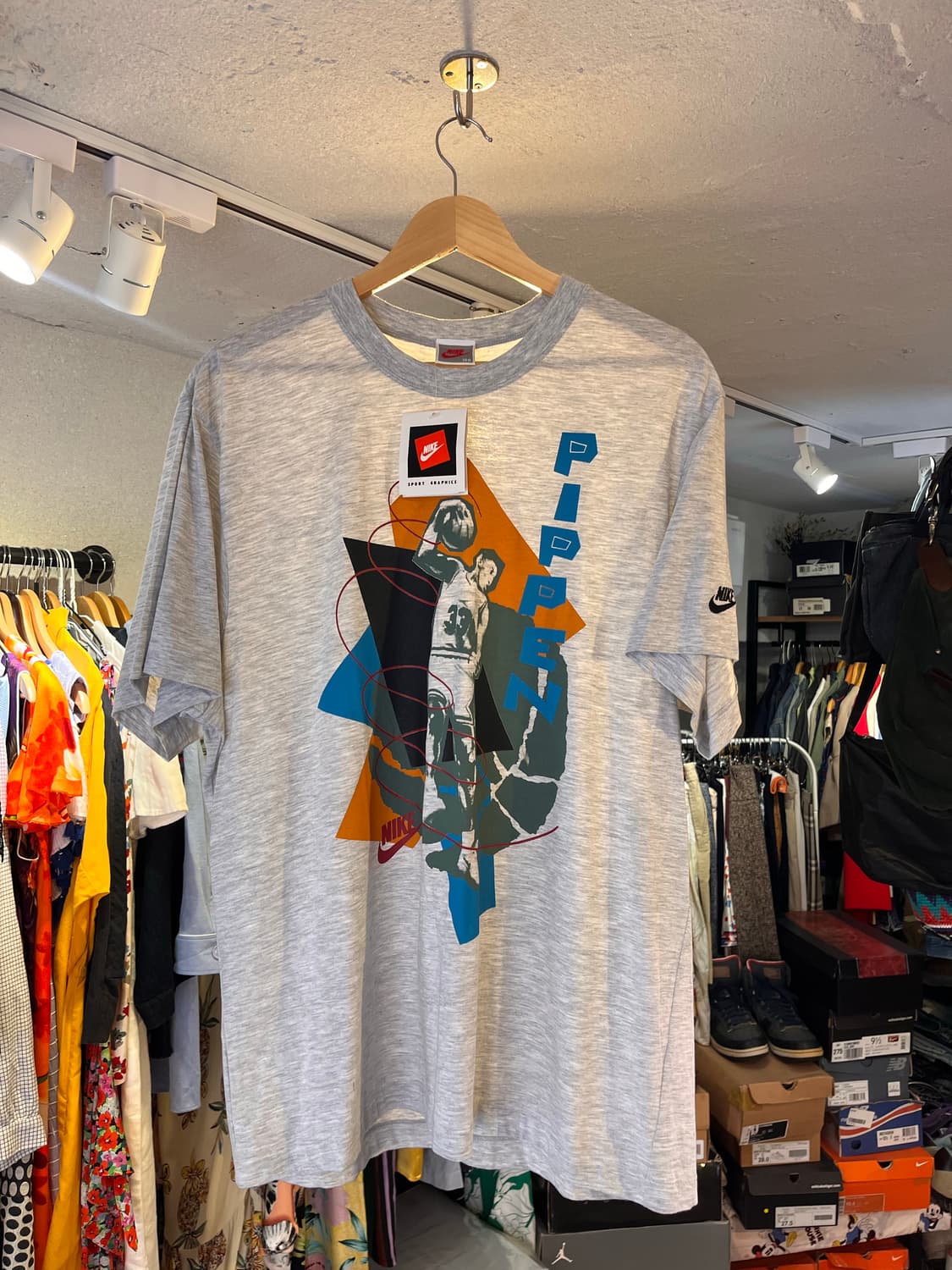 나이키 90’s 피펜 그래픽 반팔 티셔츠 (100) 삼나스포츠 상품이미지2