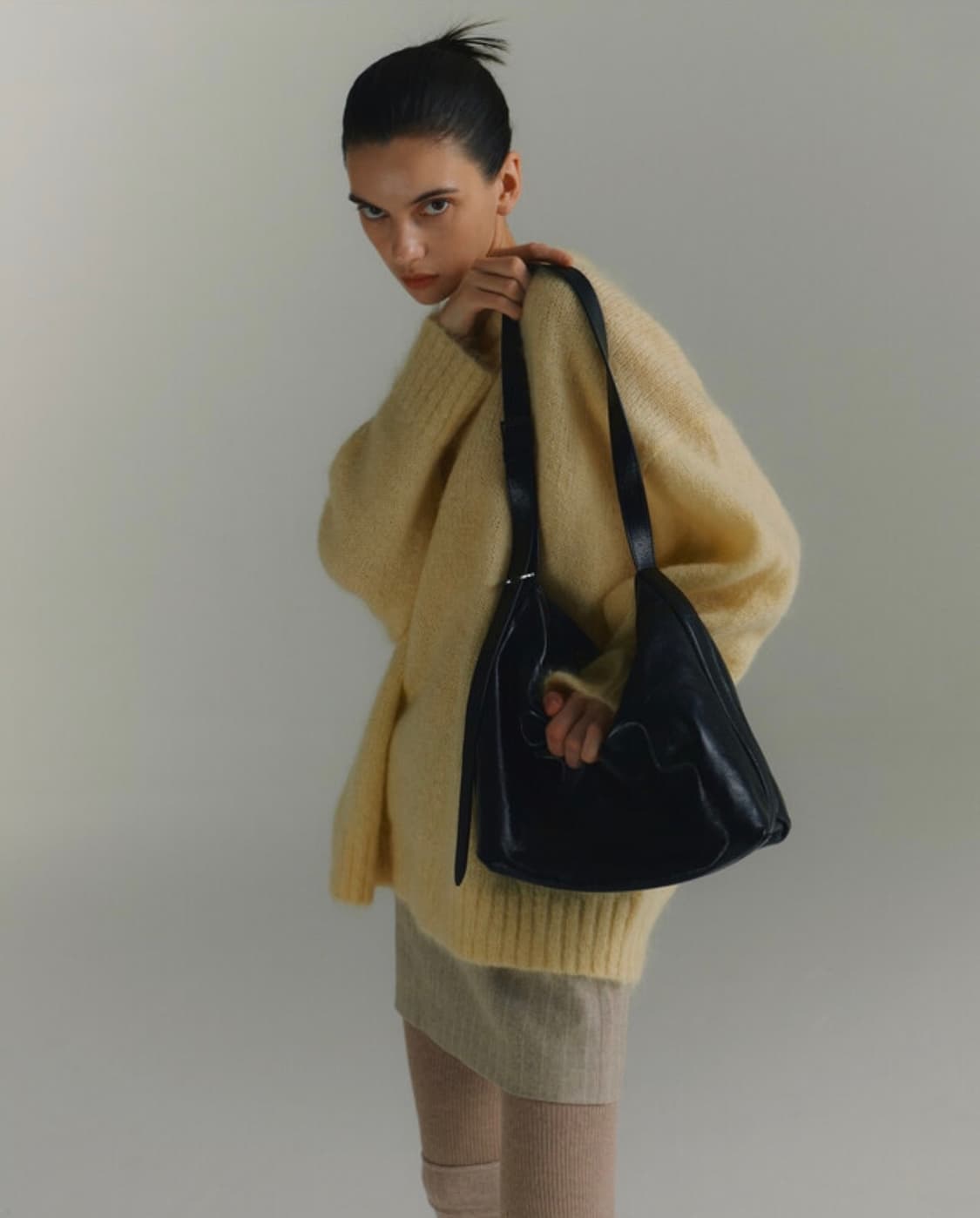 분크 퍼펙 버튼 업 소프트 호보 스몰 블랙 상품이미지2