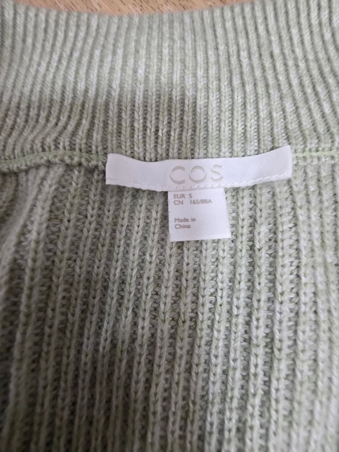 COS 코스 오버핏 브이넥 가디건 상품이미지3