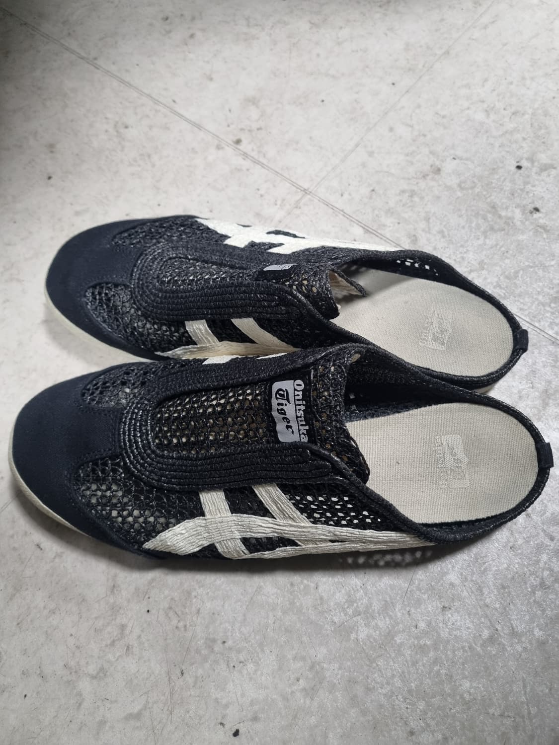 아식스 오니츠카타이거 남성 뮬 메쉬 슬리퍼  상품이미지2