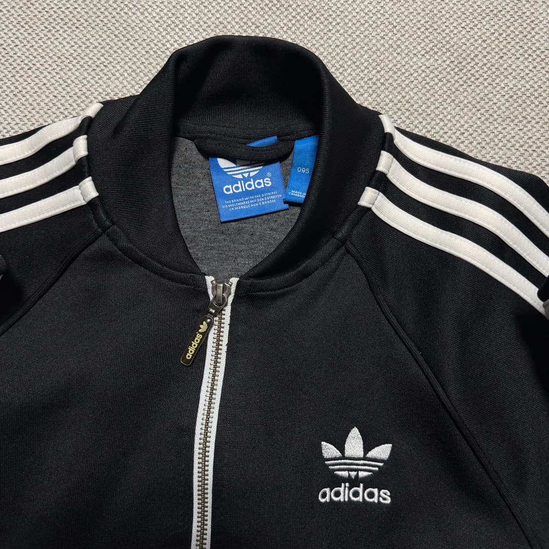 아디다스 오리지널 로고 트랙탑 상품이미지2