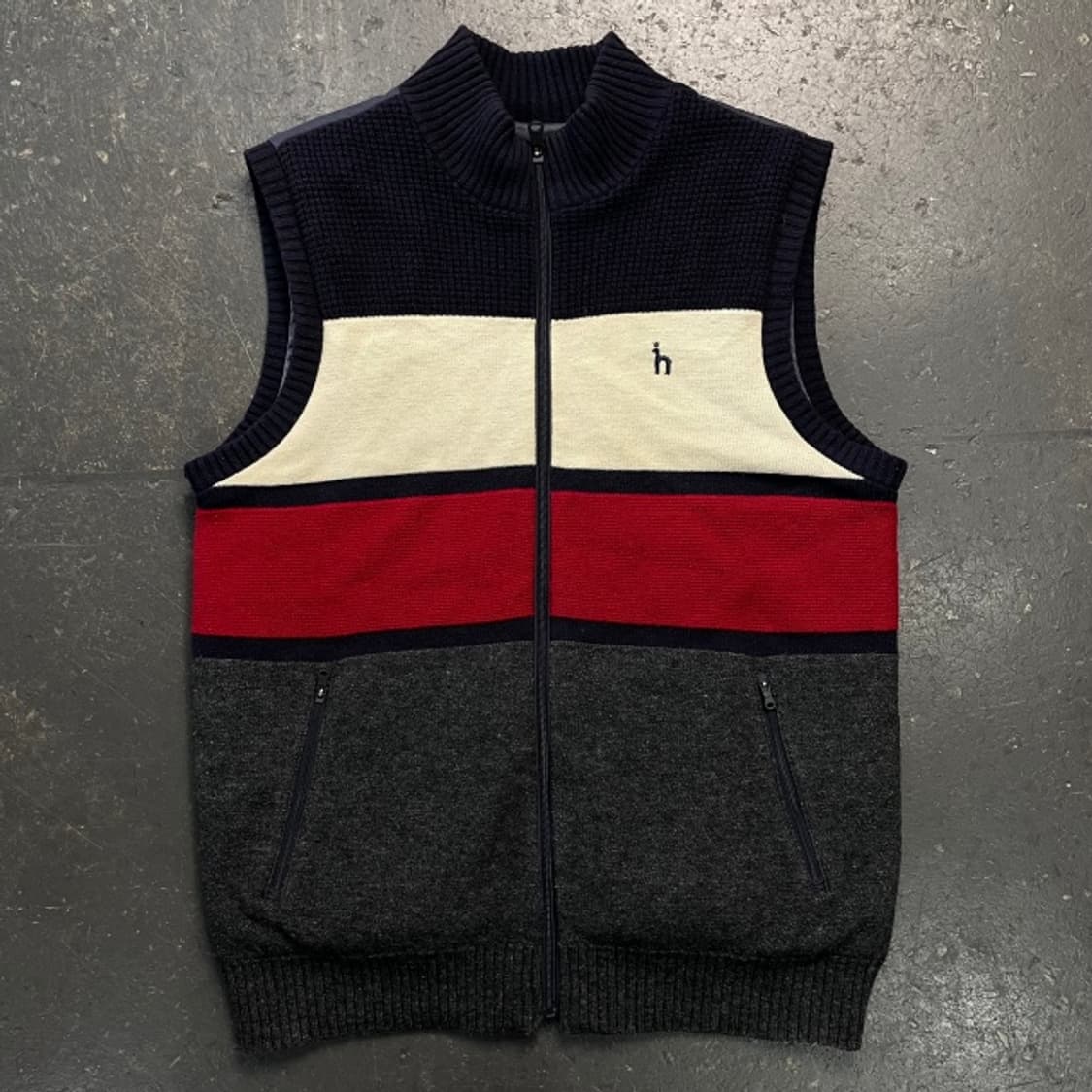 100 헤지스 골프 방풍 패딩조끼 상품이미지1