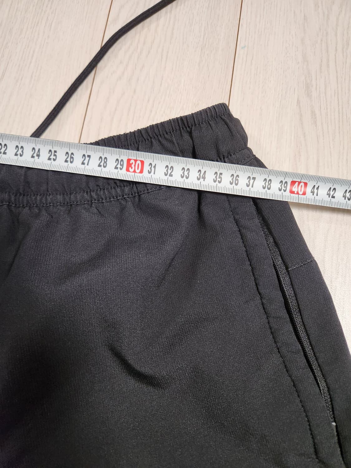 아디다스 반바지 TQJ HE7405 fi lib 우븐 쇼트 사이즈L

여 상품이미지2