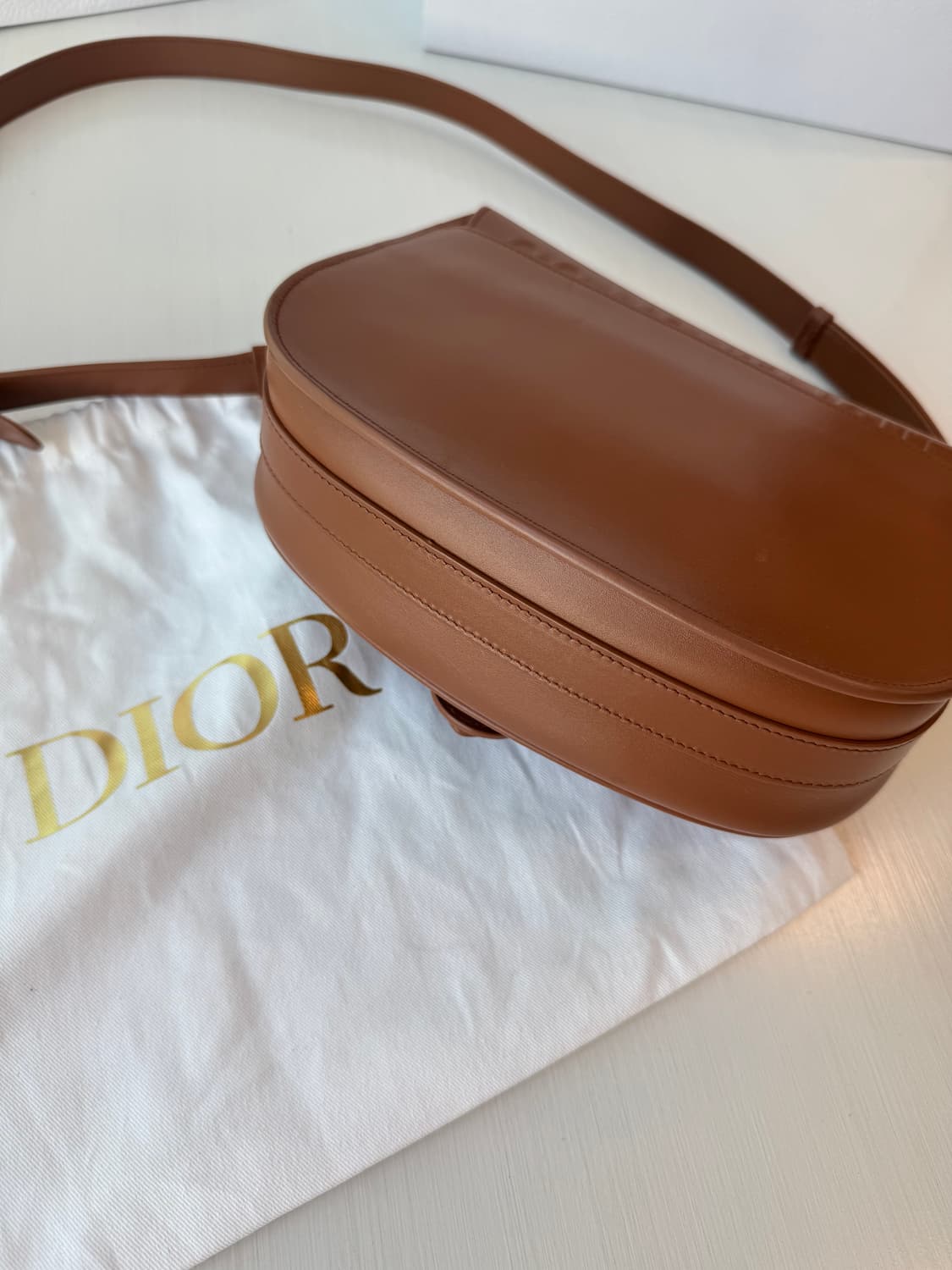 디올 바비백 미디움 브라운 상품이미지4