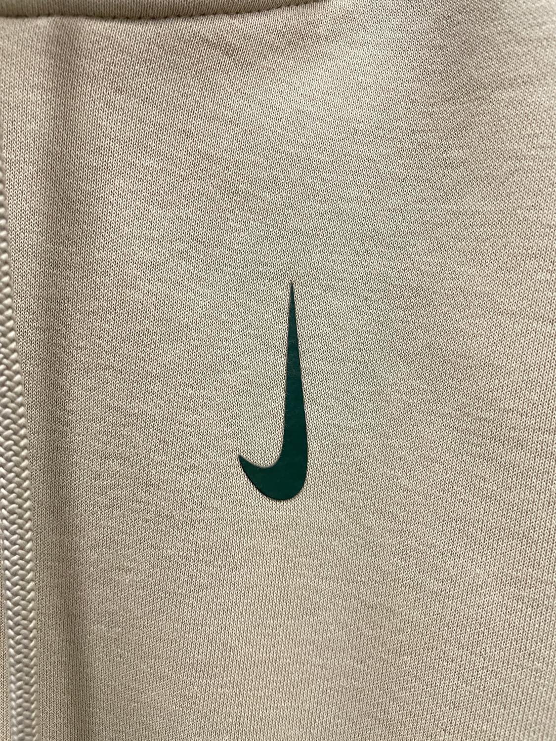 나이키x빌리아일리쉬 상품이미지2