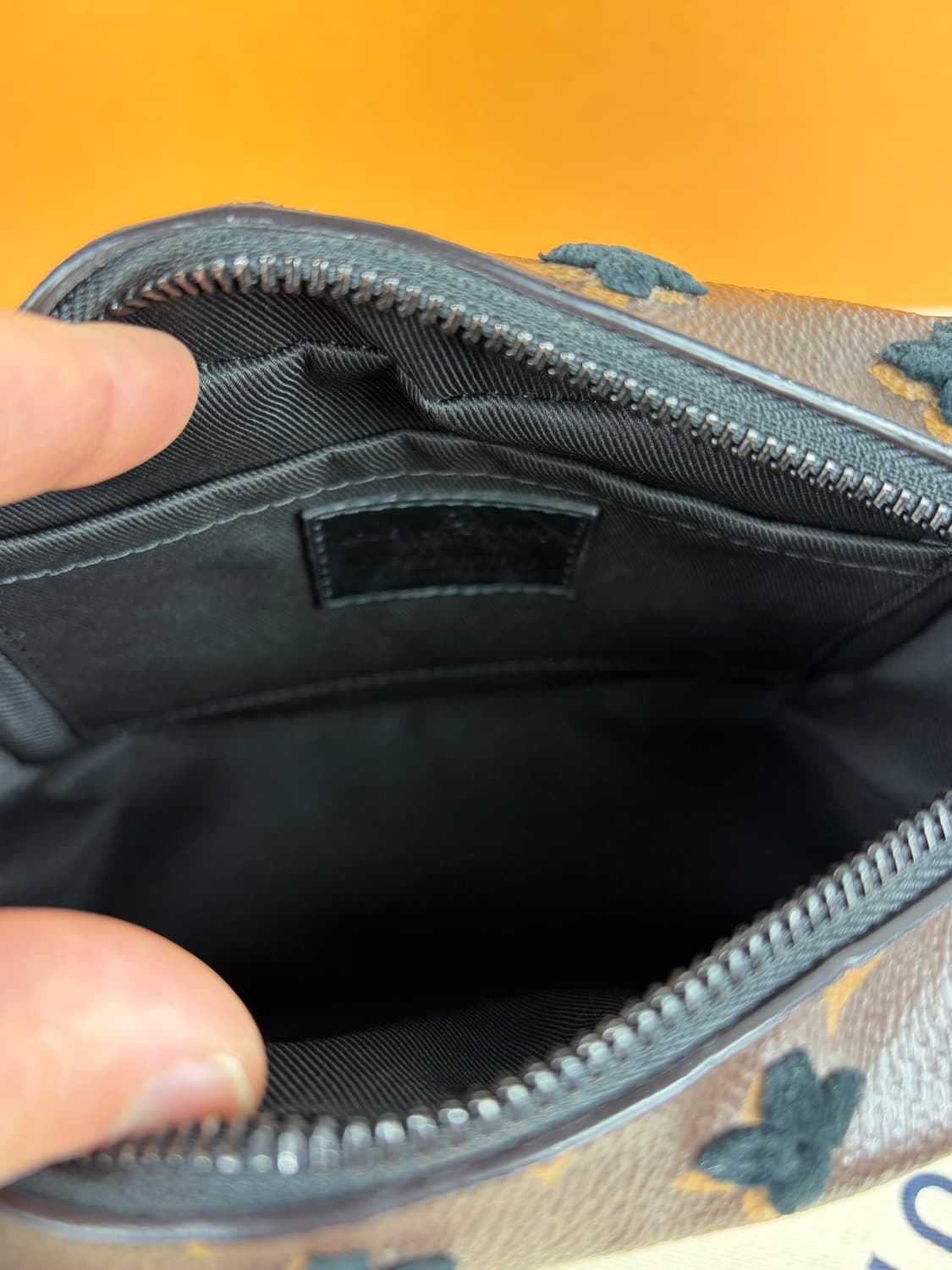 루이비통 M68970 소프트 트렁크 메신저백 크로스백 상품이미지8