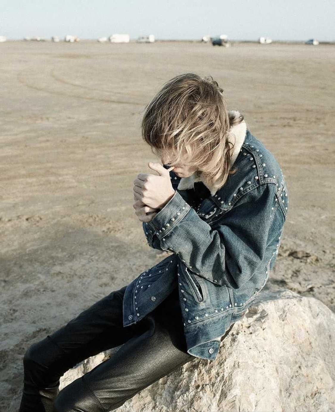 [BTS 뷔님 착용] 셀린느 21AW 오버사이즈 스터드 시어링 데님 자켓 상품이미지2