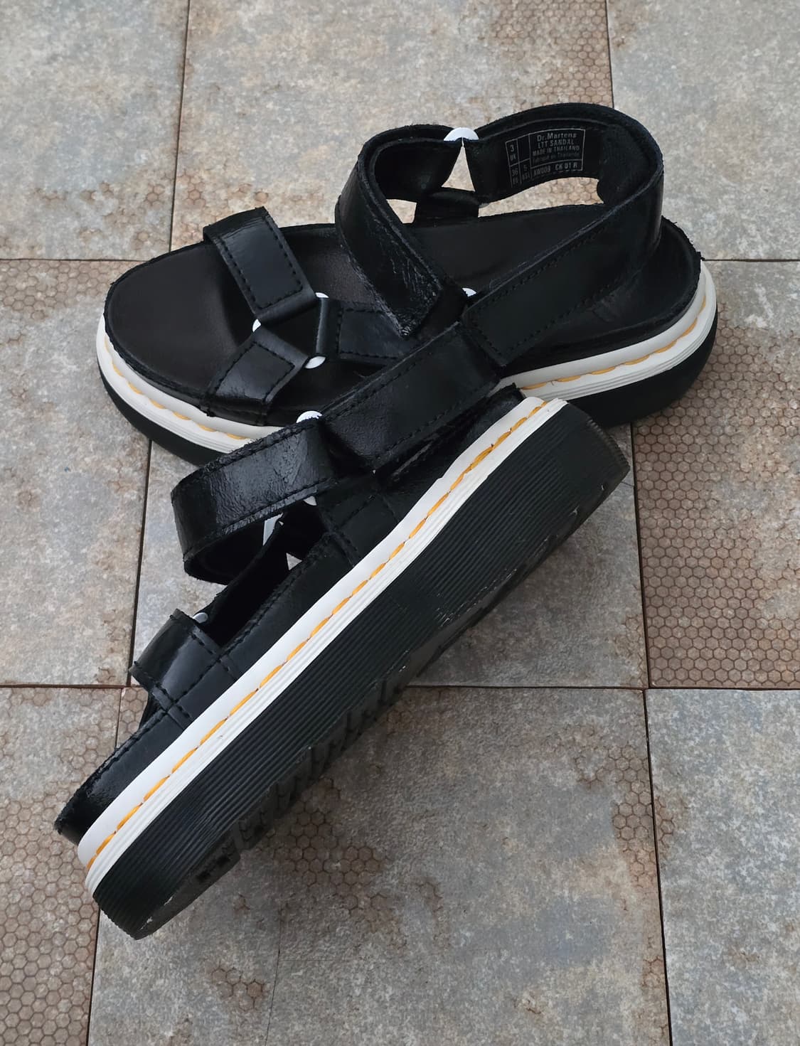 (220)닥터마틴 ltt 블랙 샌들  상품이미지7