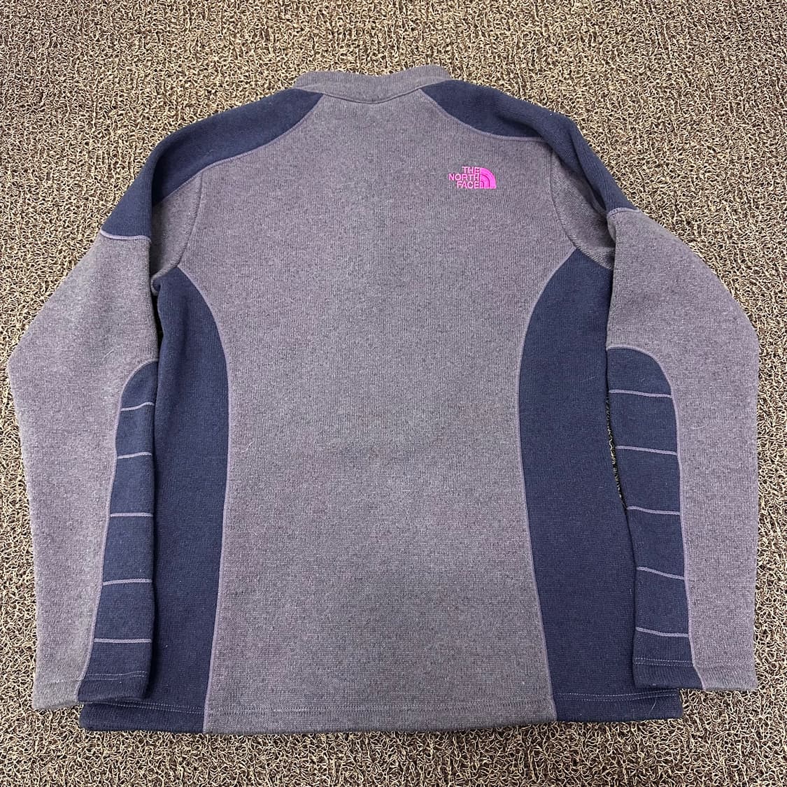 노스페이스 여성 등산복 기모 긴팔티셔츠 95(XL) 상품이미지5