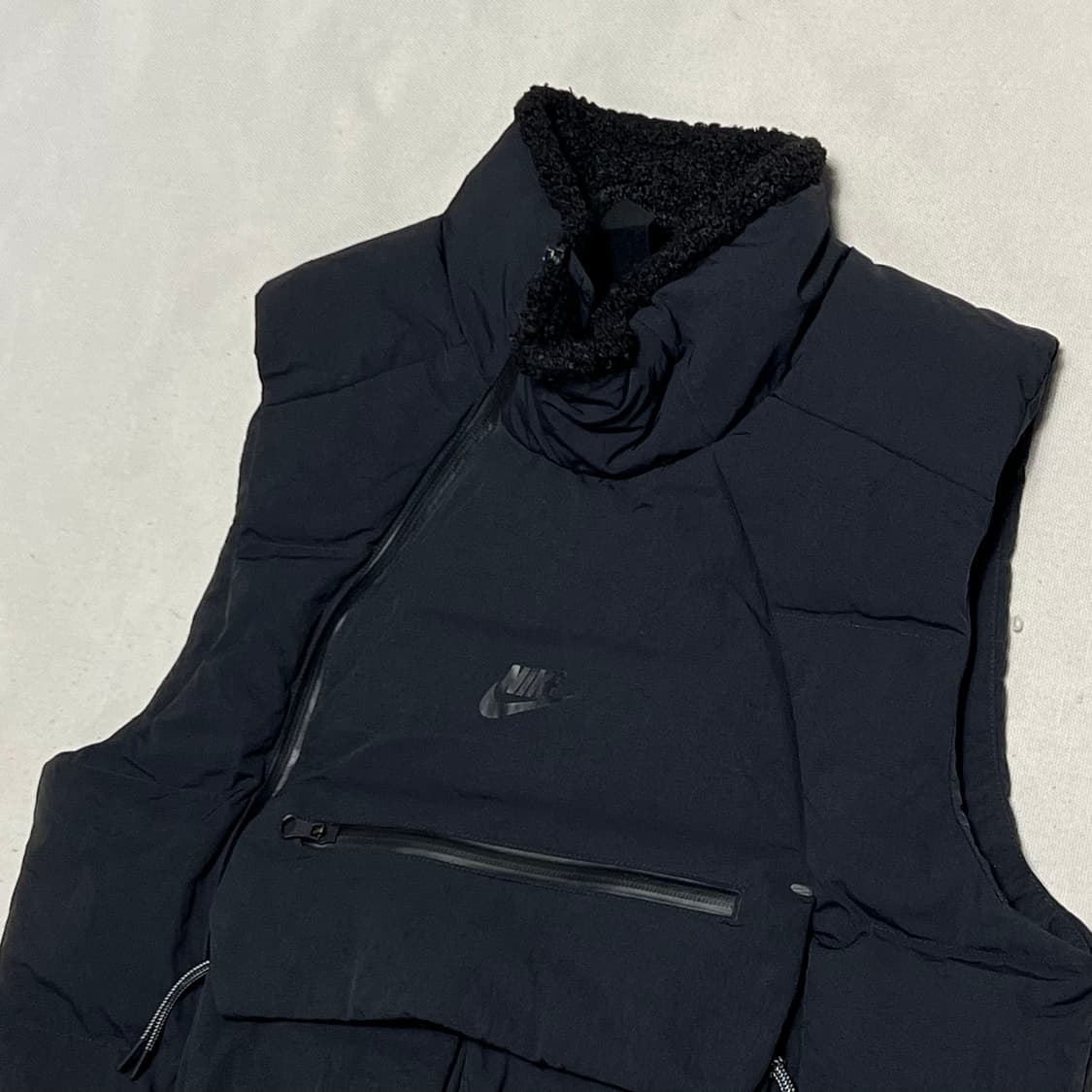 M 나이키 테크팩 다운필 블랙 베스트 상품이미지1