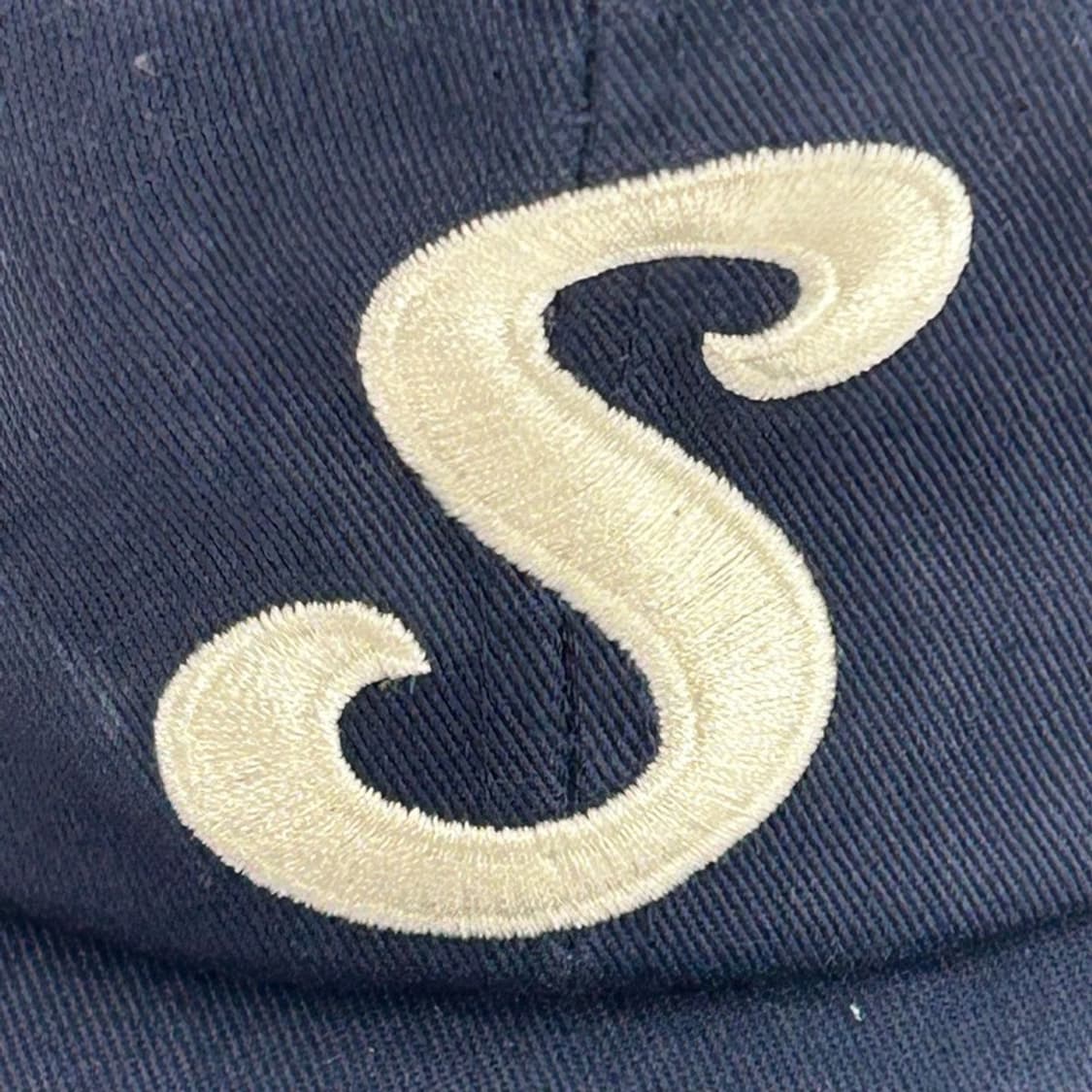 스투시 S 로고 스냅백 네이비 상품이미지2