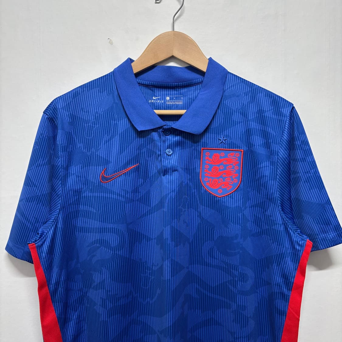 나이키 잉글랜드 2020 국대 유니폼 상품이미지2