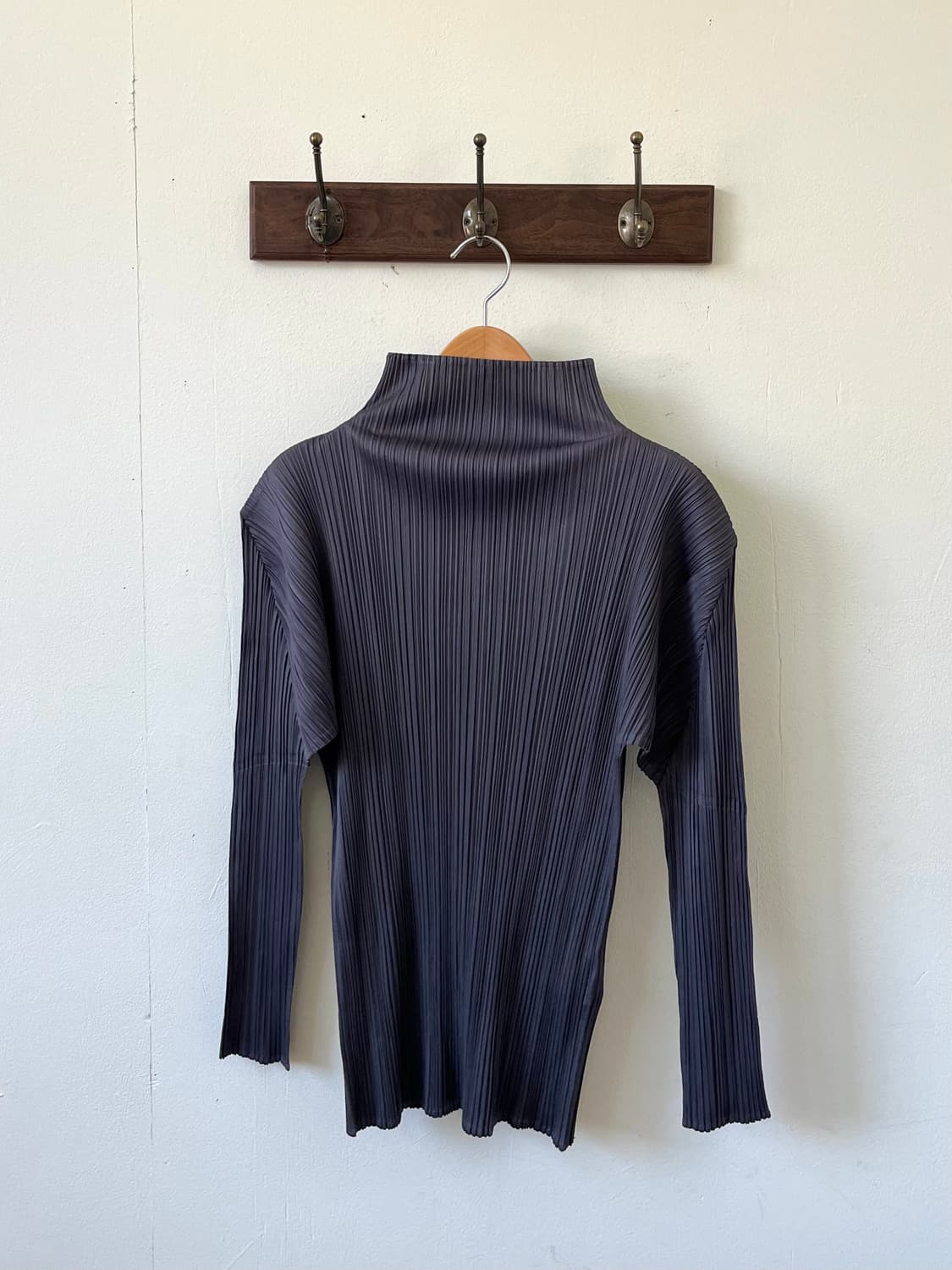 PLEATS PLEASE 차콜 플리츠 탑 상품이미지1