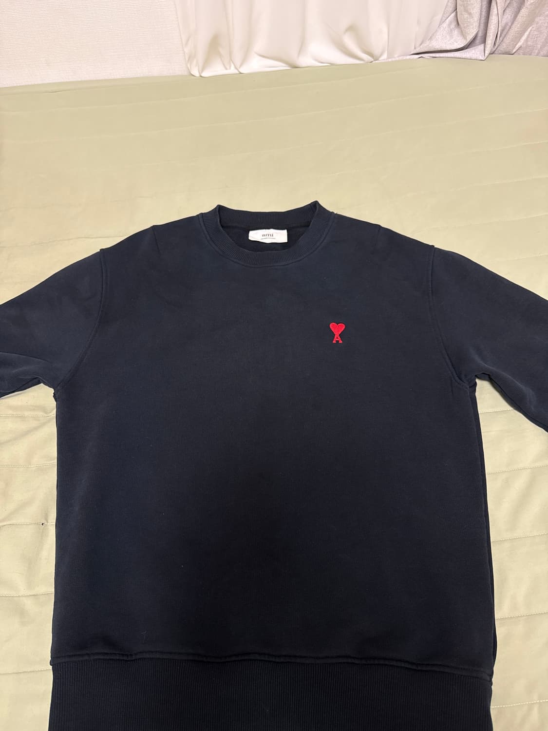 아미 스몰로고 맨투맨 상품이미지1