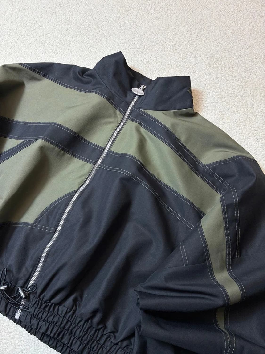 리복 x 카디비 우븐 크롭 자켓 PN6915 상품이미지3