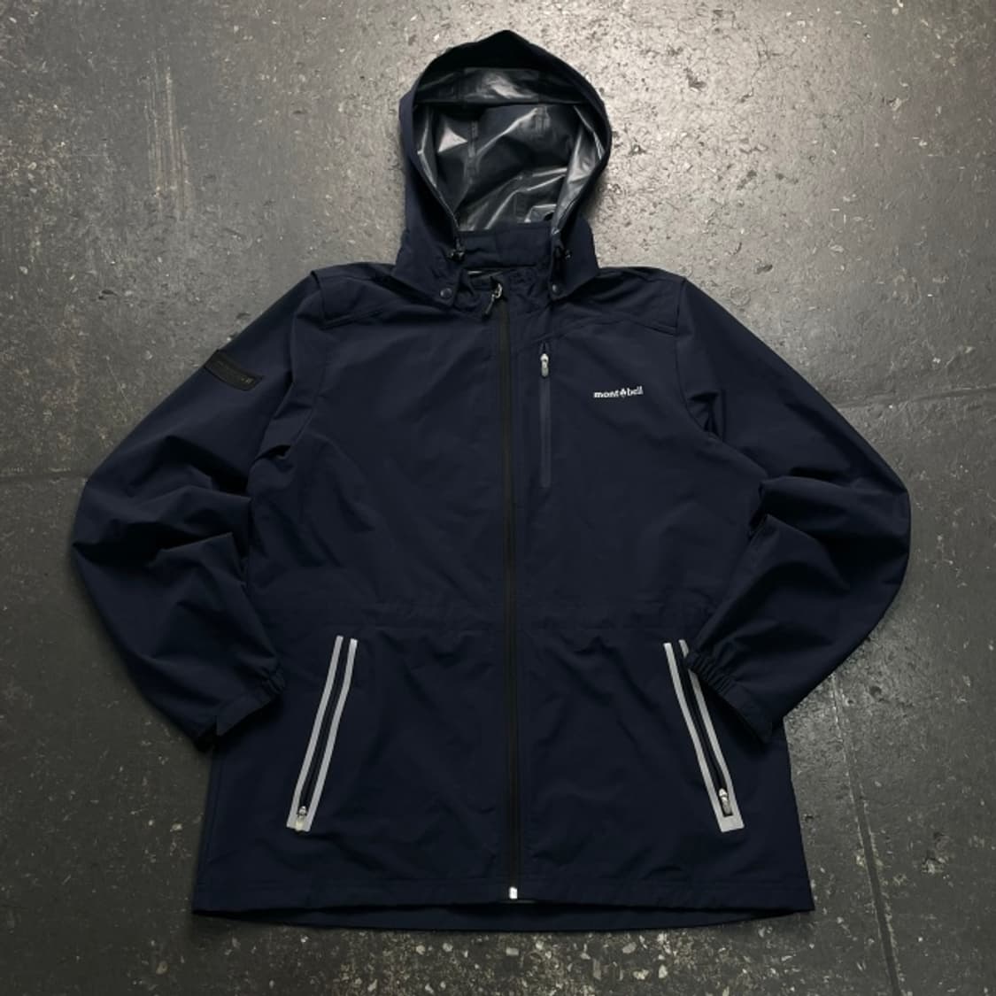 105 몽벨 방풍 바람막이  상품이미지1