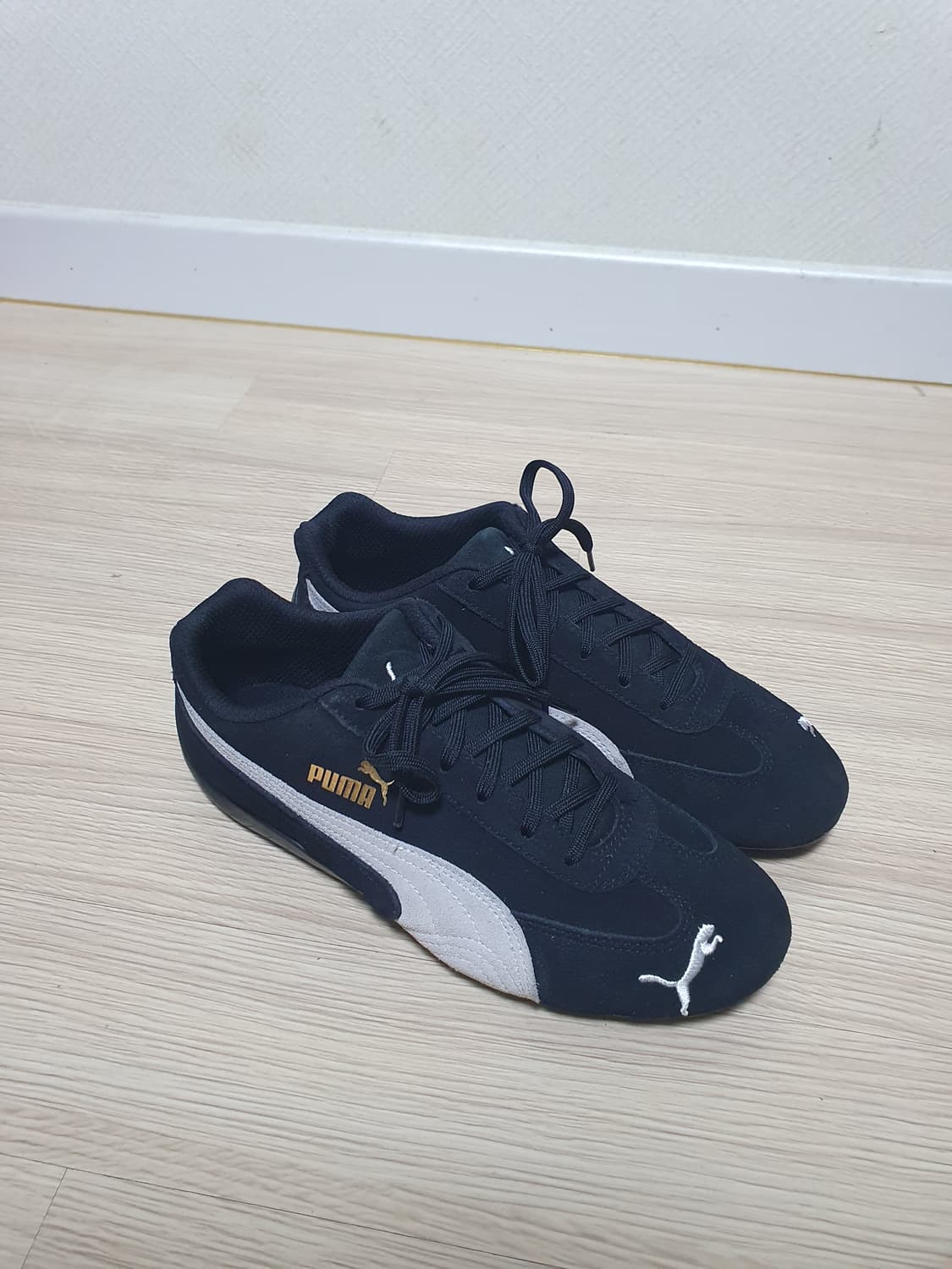 푸마 스피드캣 블랙 스웨이드 스니커즈 255 상품이미지2