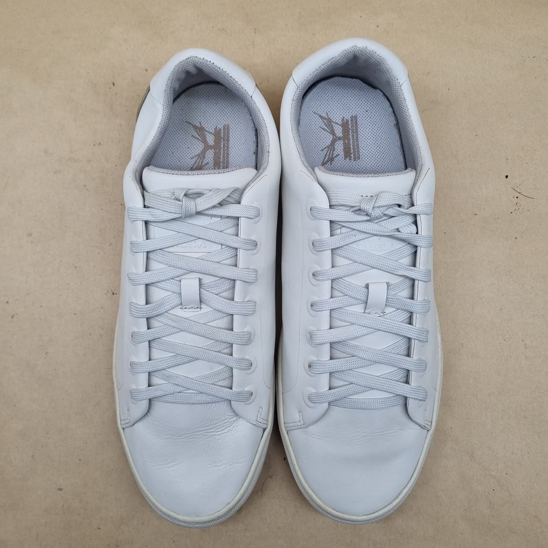 살레와 남성스니커즈 270 상품이미지2