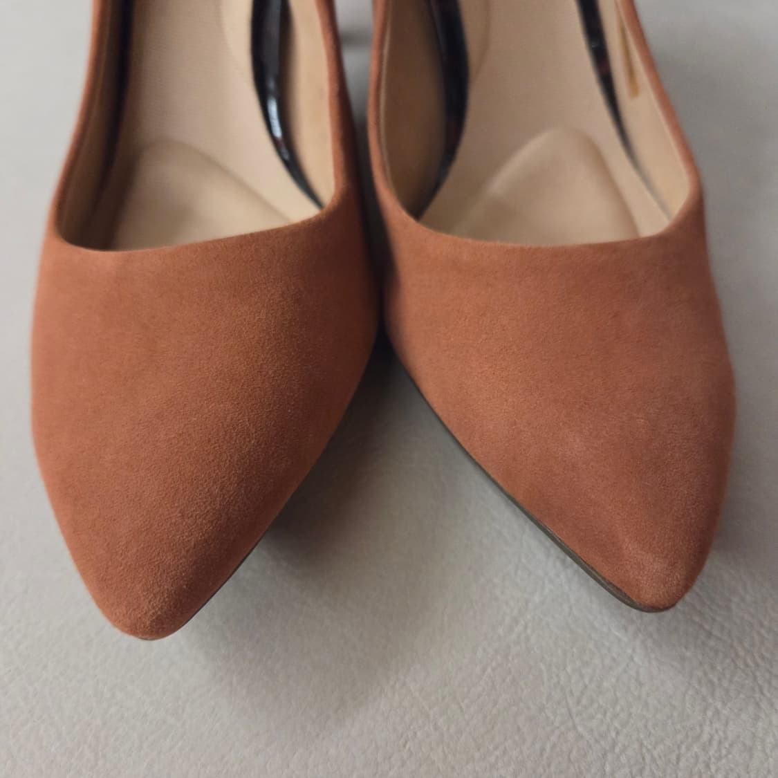 락포트 토탈모션 스웨이드 펌프스 힐 상품이미지6