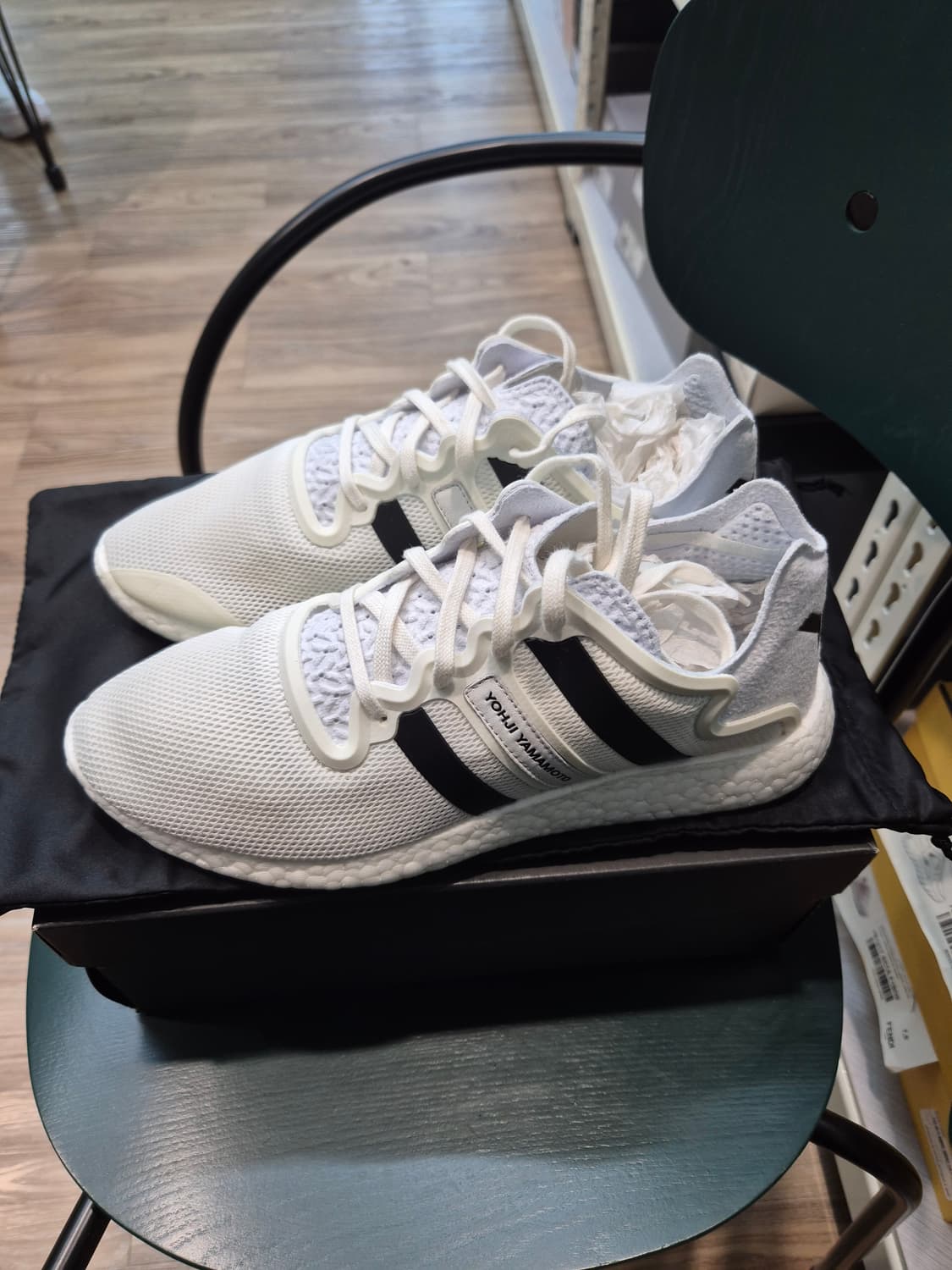 Y-3 요지런 화이트 스니커즈 상품이미지3