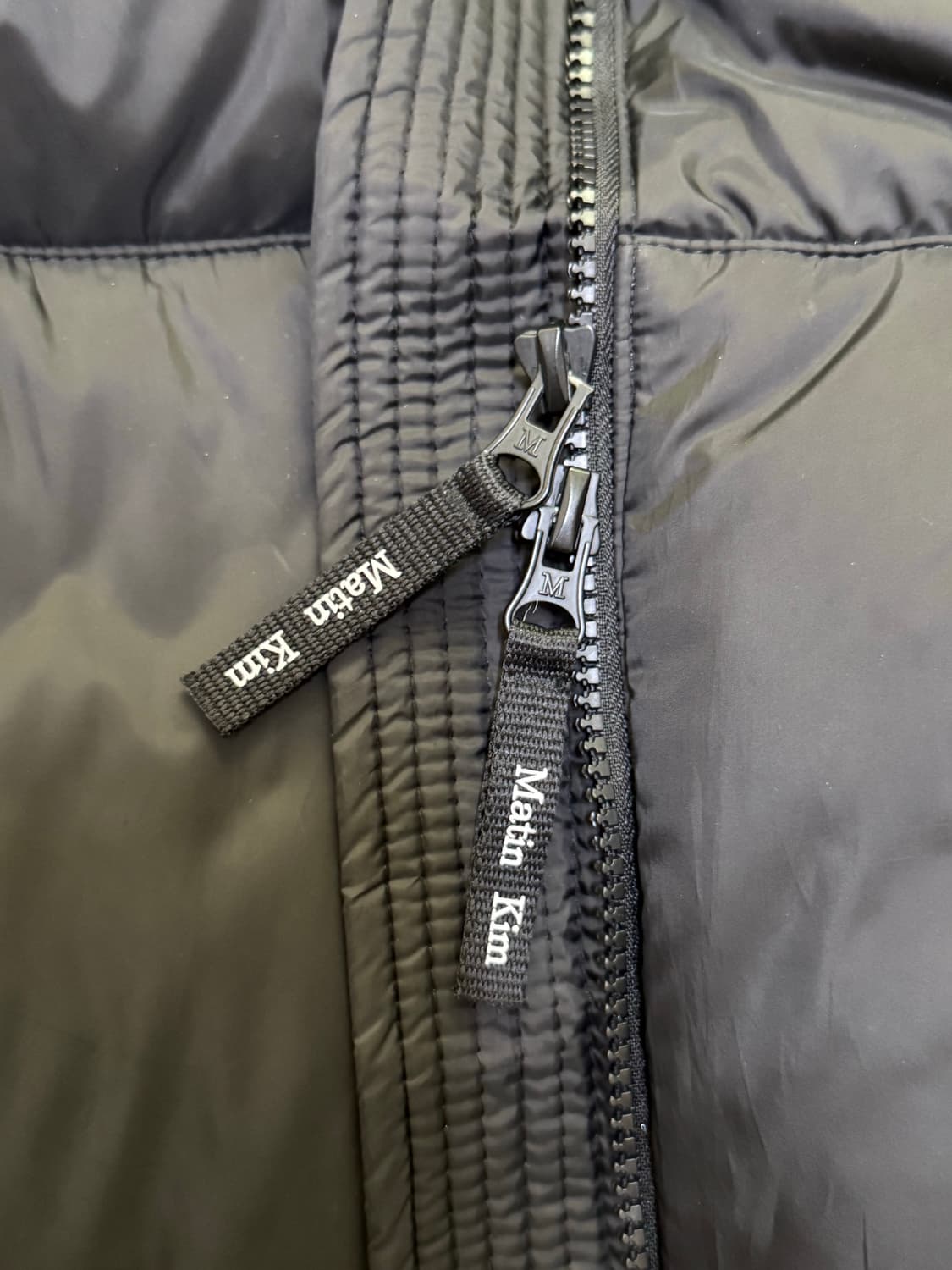 마뗑킴 로고 테이핑 퍼퍼 다운 점퍼 블랙 S 상품이미지5