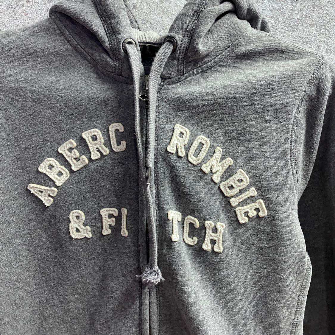 아베크롬비 로고 그래픽 y2k 그레이 후드집업 B4393 상품이미지3
