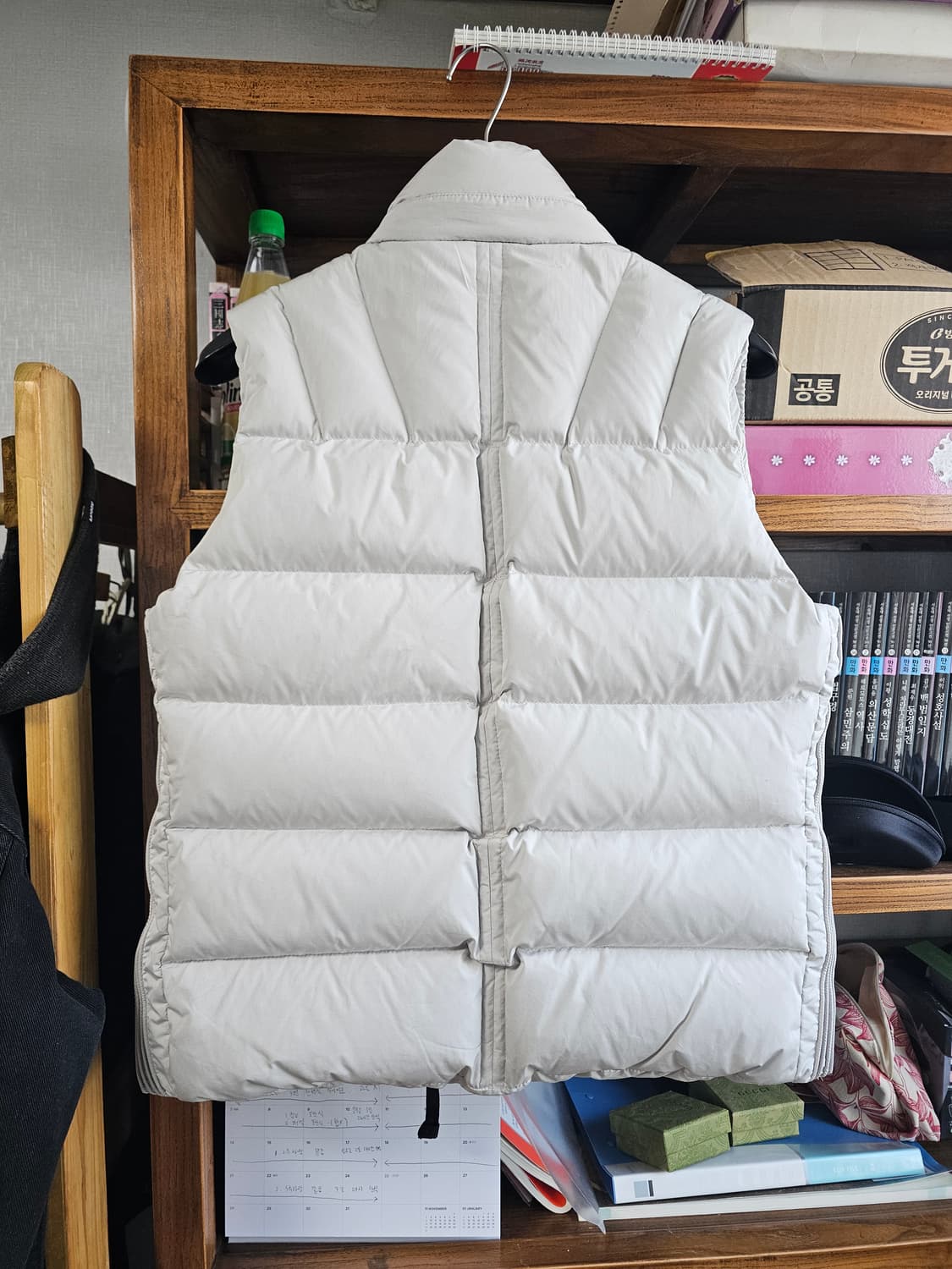 60만 구매 CP컴퍼니 패딩 조끼 100 아이보리 정품 씨피 베스트 상품이미지7