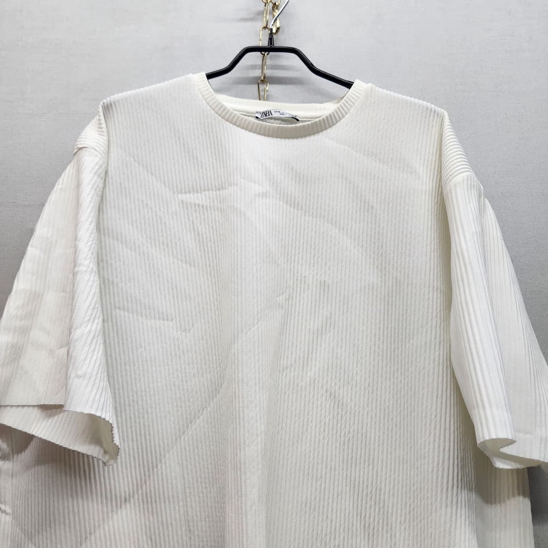 자라 ZARA 플리츠 오버핏 반팔티 XL(XL~2XL) 상품이미지2