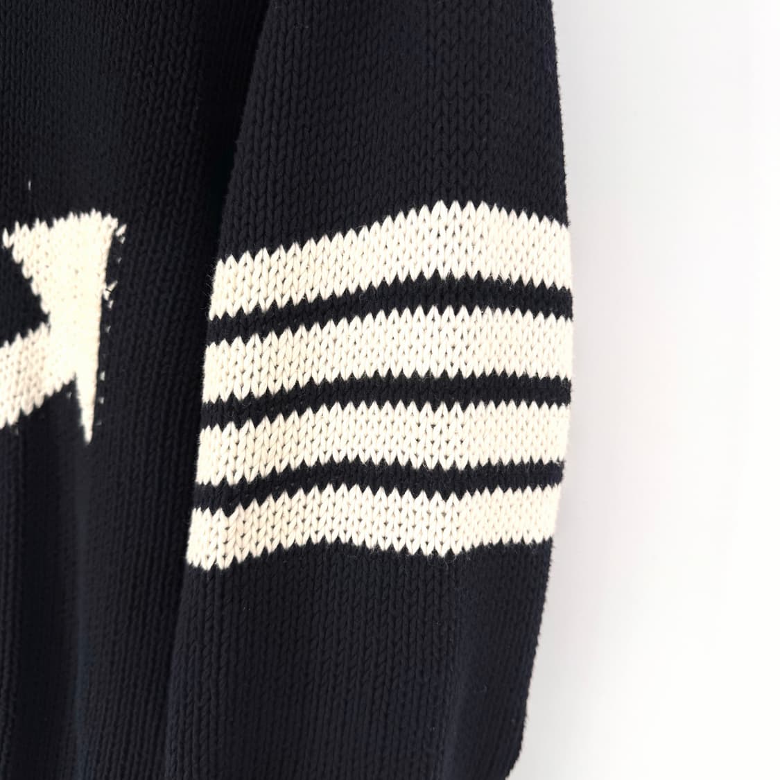 [3사이즈] 톰브라운 앵커 아이콘 오버핏 크루넥 니트 (MKA216A) 상품이미지8