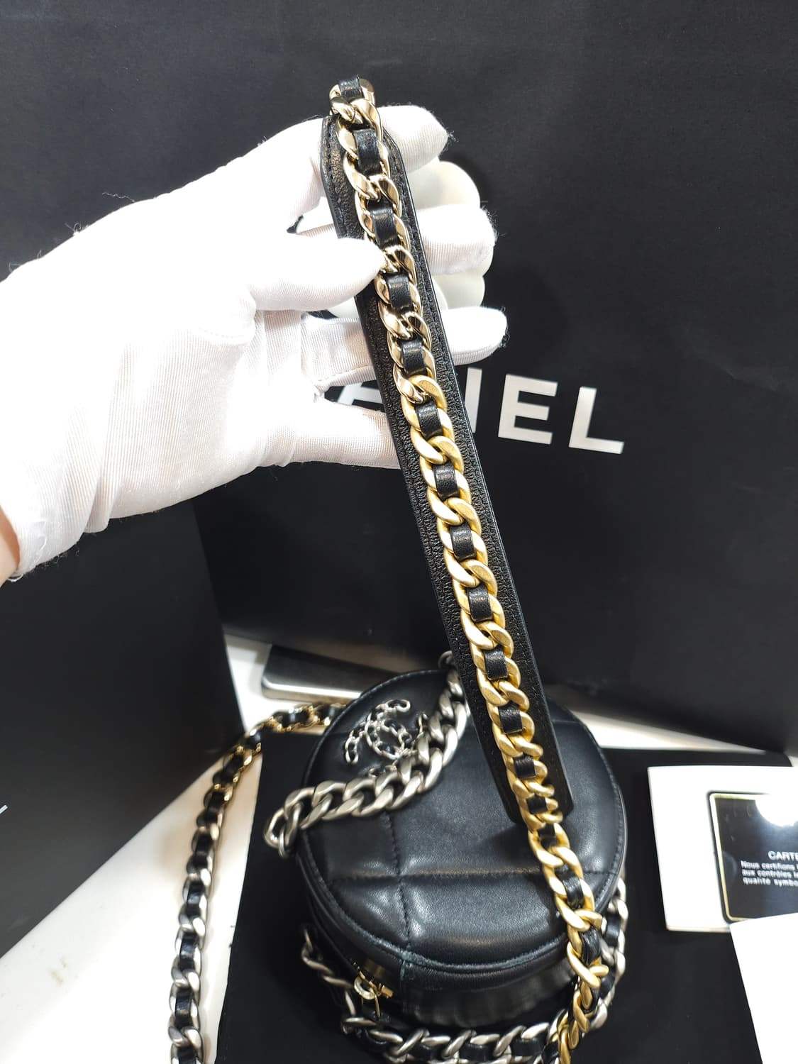 [정품]샤넬 블랙 램스킨 19 탬버린 체인 크로스백 은장 AP0945 상품이미지7