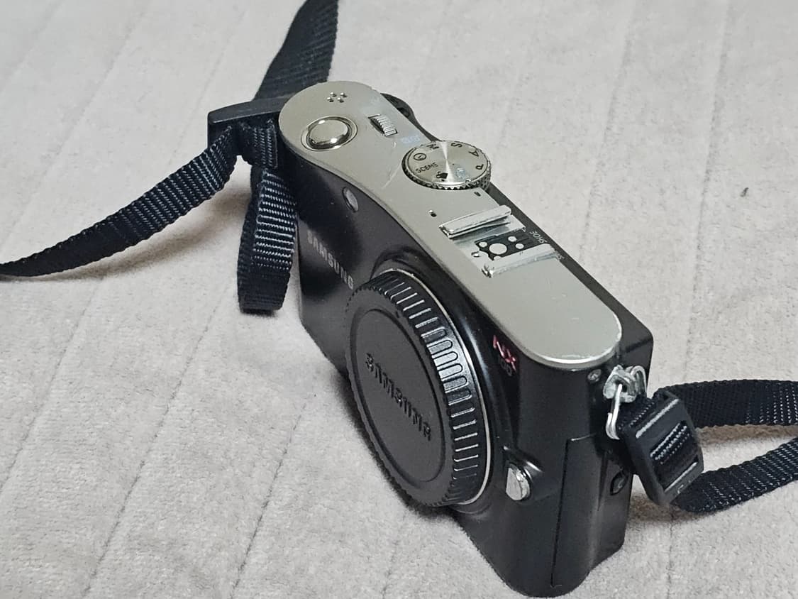 삼성 NX100 미러리스 카메라 바디 상품이미지4