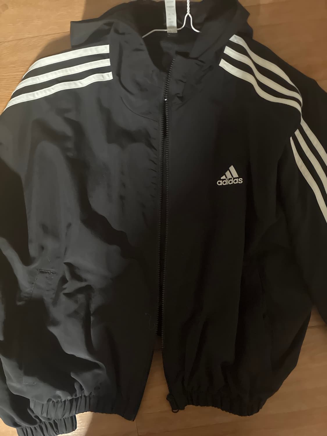 아이다스 크롭 후드 바람막이 L 상품이미지1