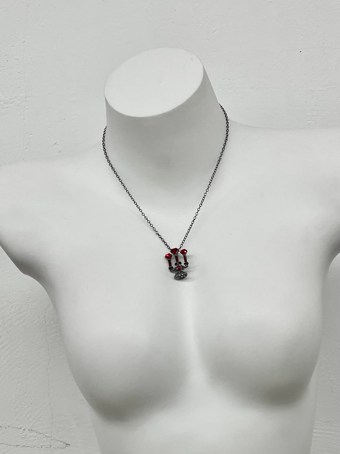 고딕 하트 레드 캔들 네크리스 상품이미지3