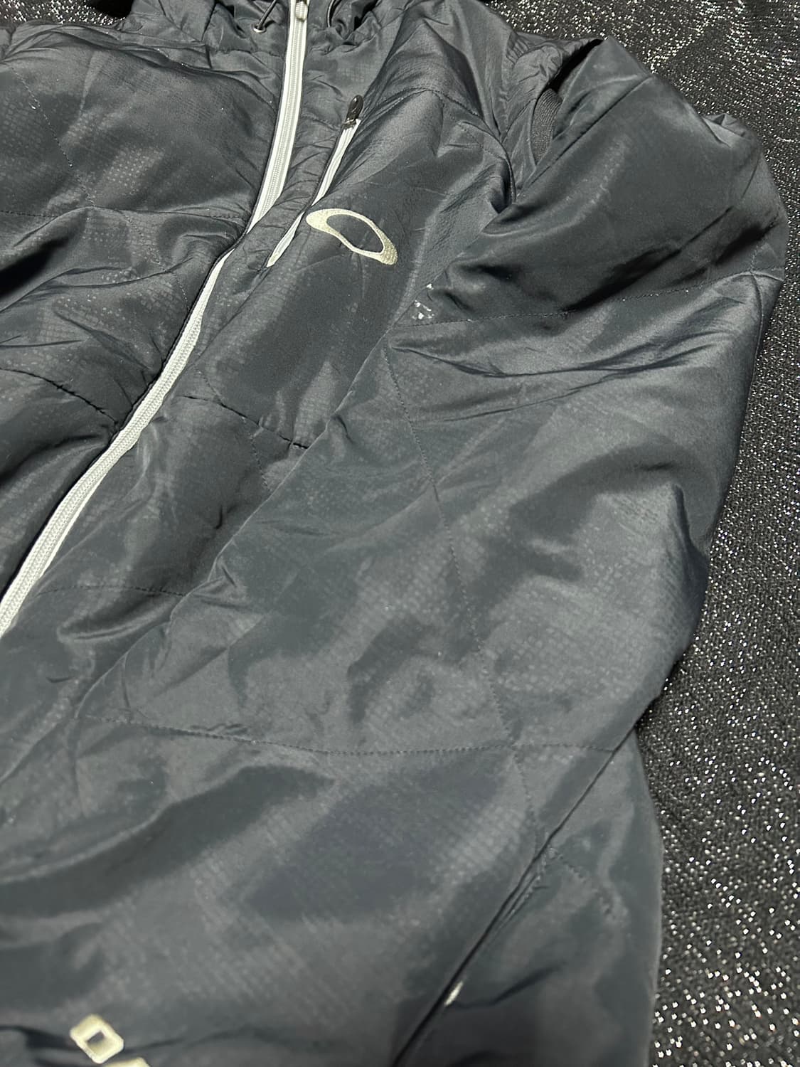 *아카이브* 2000s 오클리 챠콜 그레이 경량패딩 상품이미지2