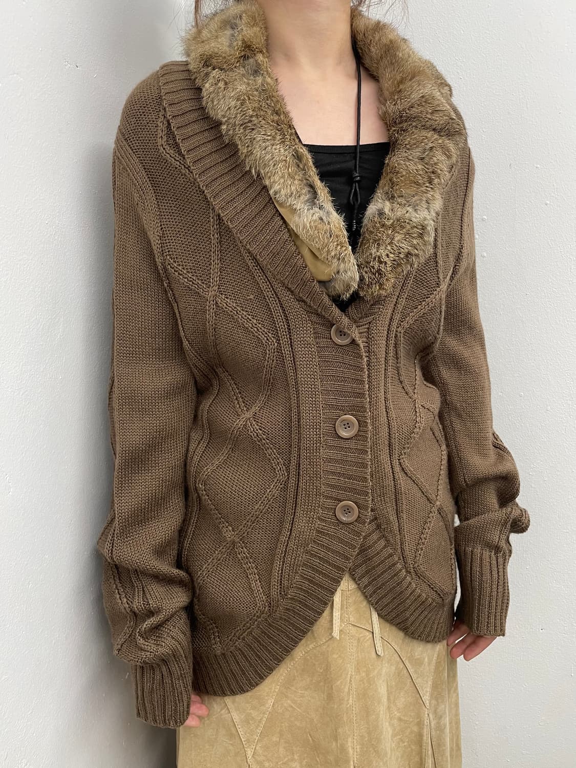 브라운 꽈배기 버튼 니트 가디건 상품이미지5